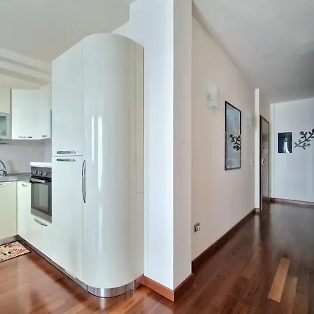 Raffinata Dimora Wi-fi Parcheggio Privato Balcone Abitabile * Porto SantʼElpidio