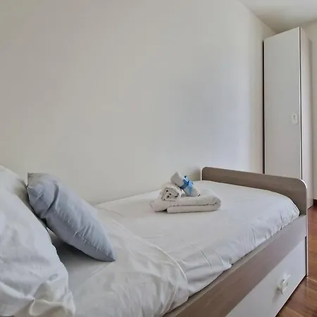 Raffinata Dimora Wi-fi Parcheggio Privato Balcone Abitabile Lejlighed *